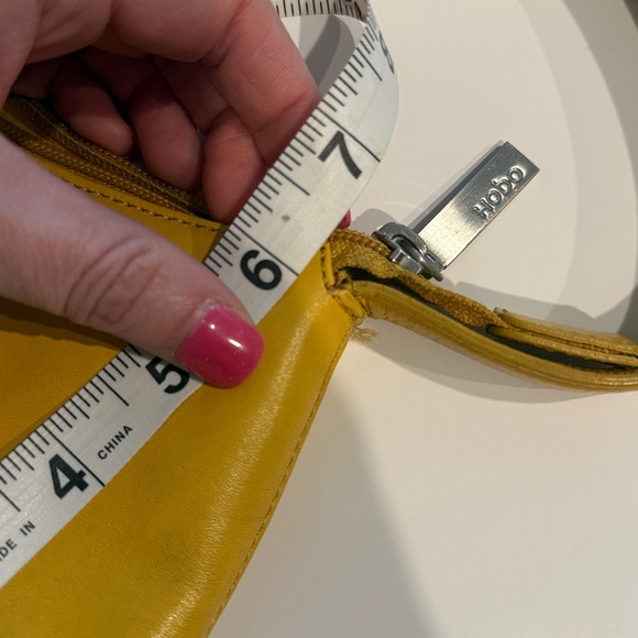 Good Condition Hobo Yellow Leather Shoulder Bag - Picture 10 of 10